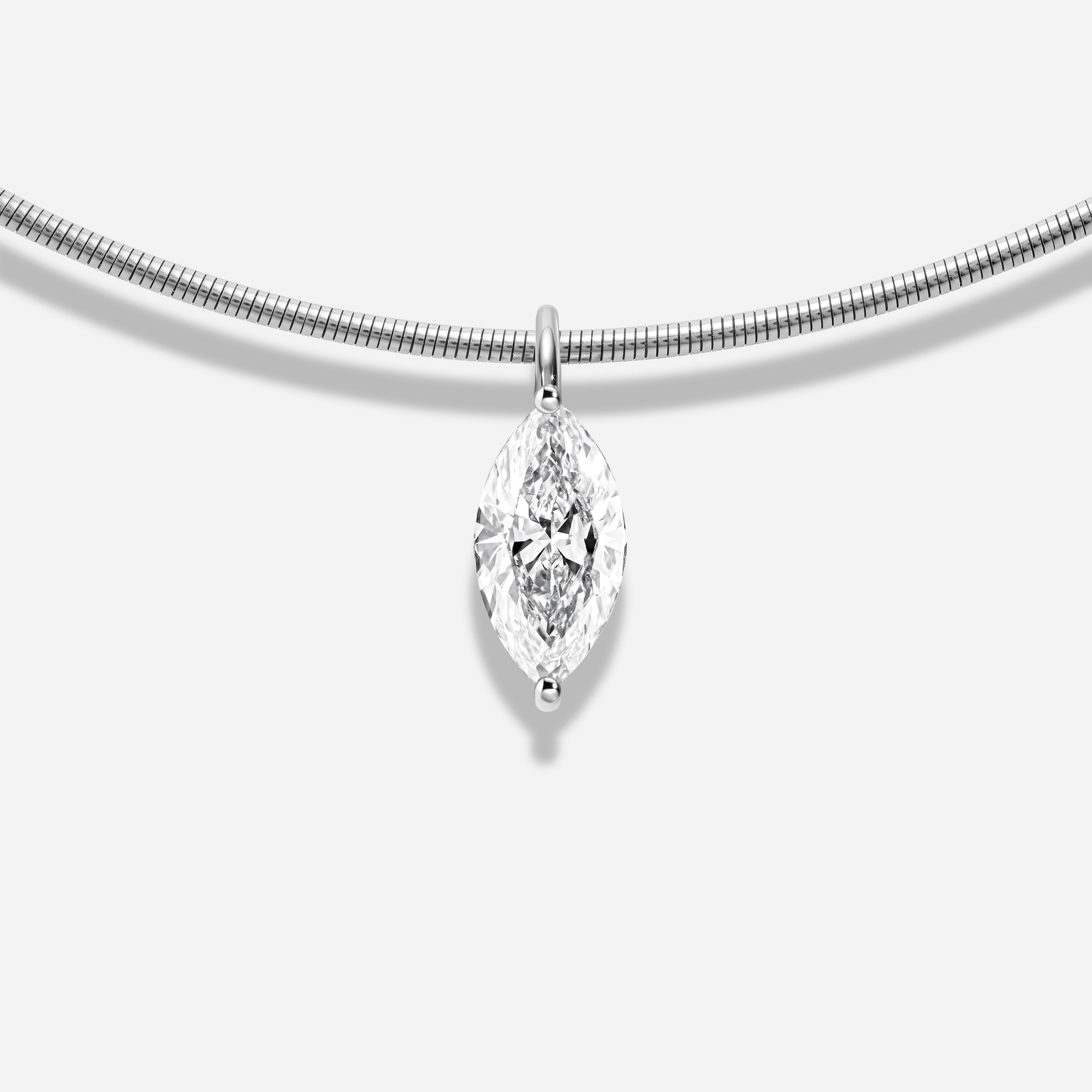18K GOLD MARQUISE CUT DIAMOND