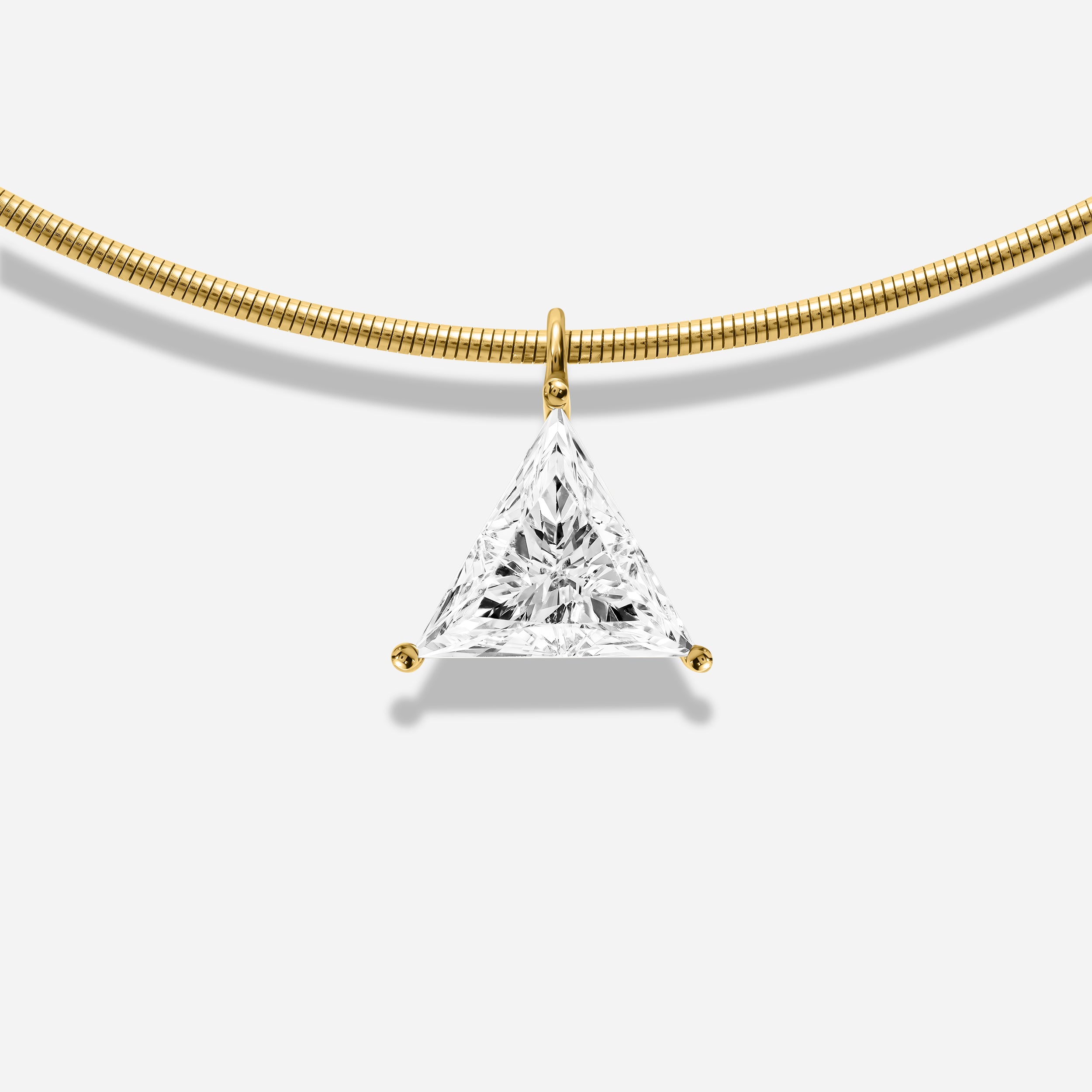 18k GOLD TRILLION CUT DIAMOND