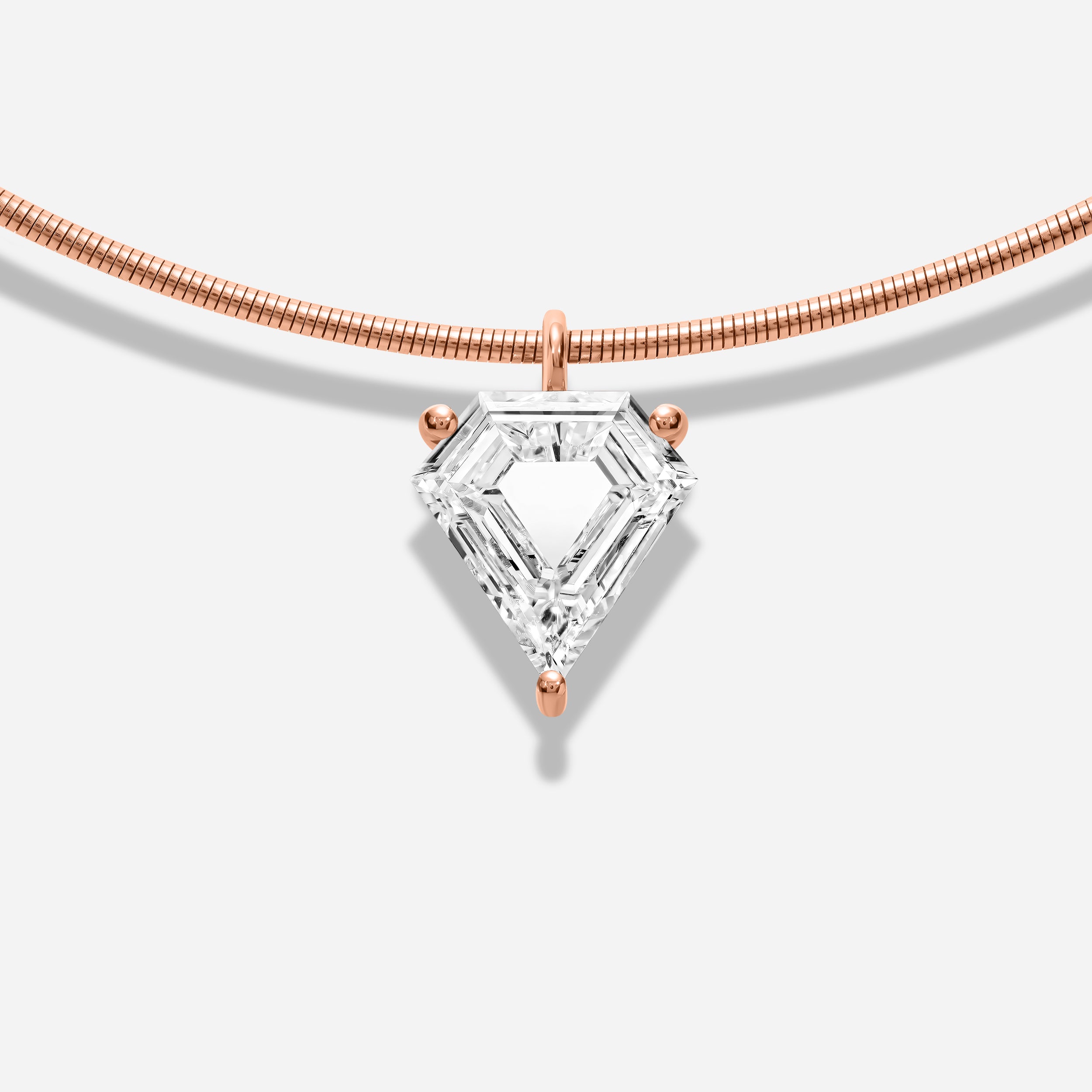 18k GOLD PENTAGONAL CUT DIAMOND