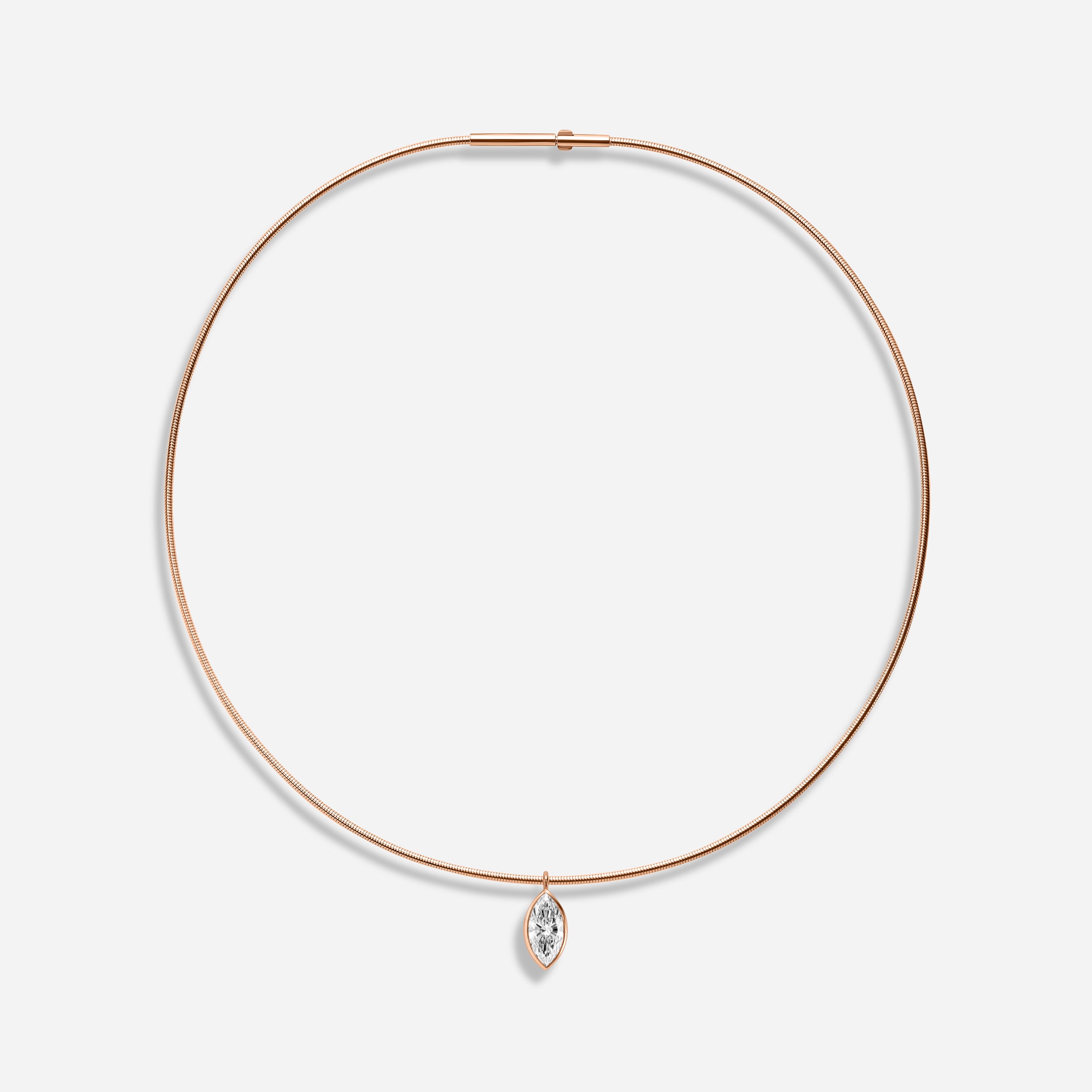 18k GOLD MARQUISE BEZEL DIAMOND