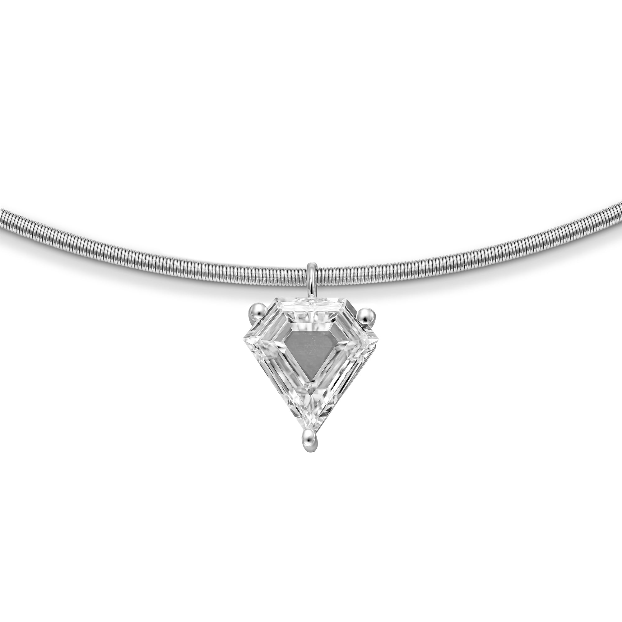 18k GOLD PENTAGONAL CUT DIAMOND