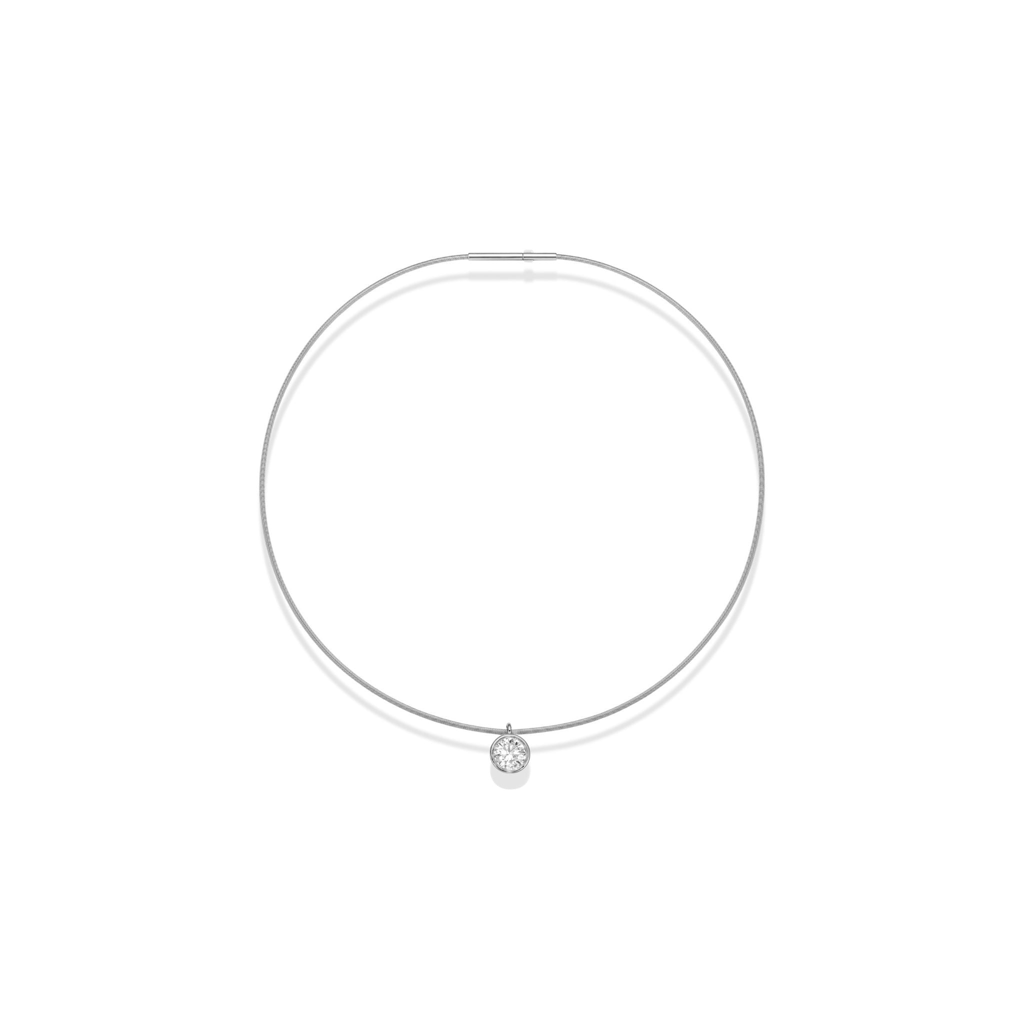 18k GOLD ROUND SHAPE BEZEL DIAMOND