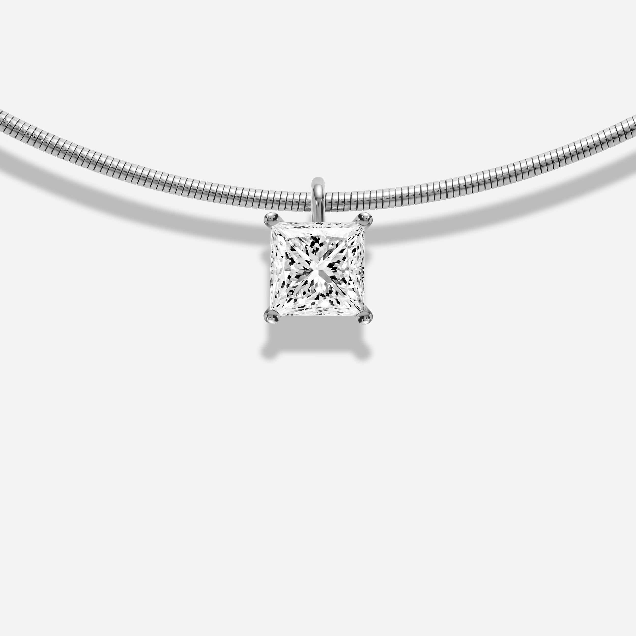 18K GOLD PRINCESS CUT DIAMOND