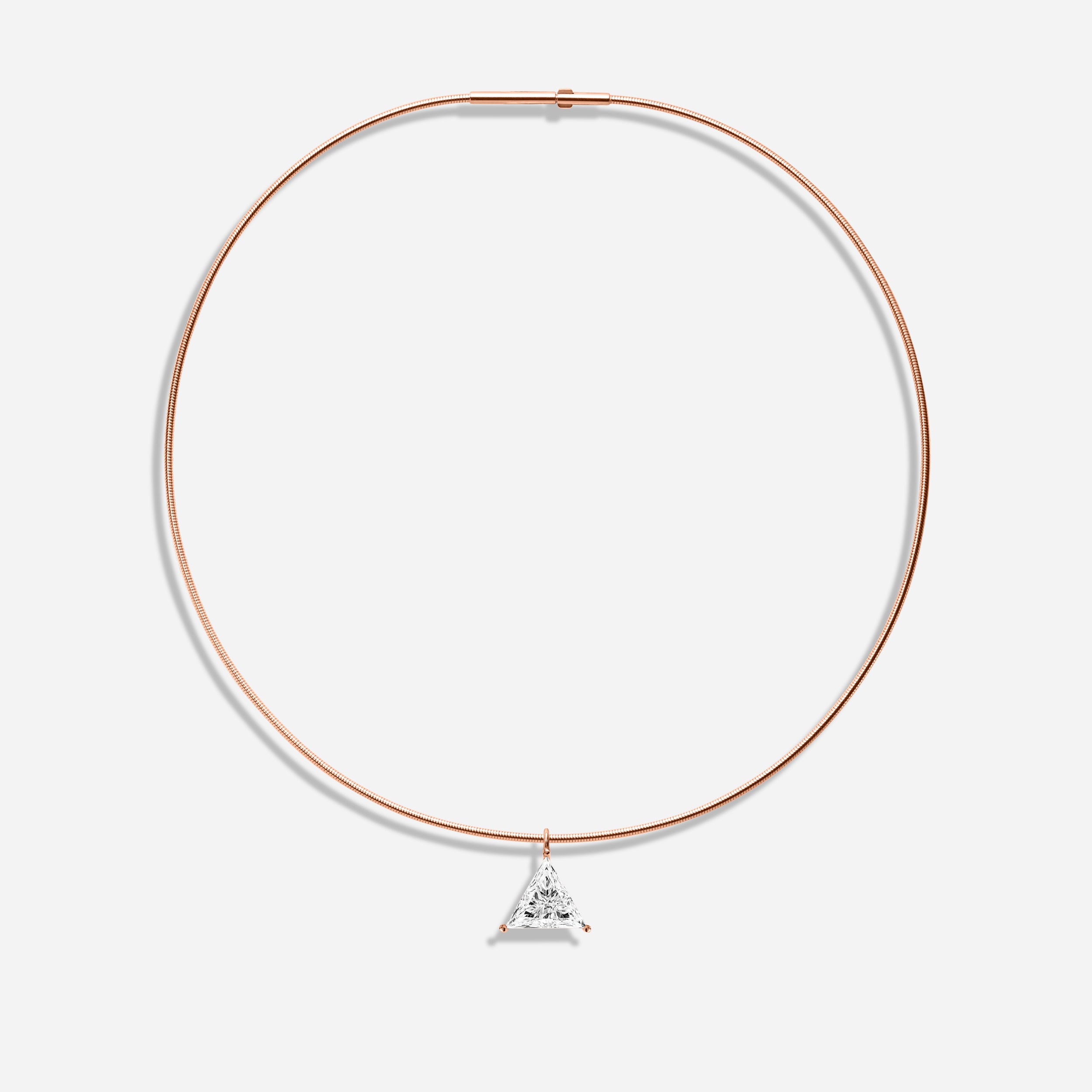 18k GOLD TRILLION CUT DIAMOND