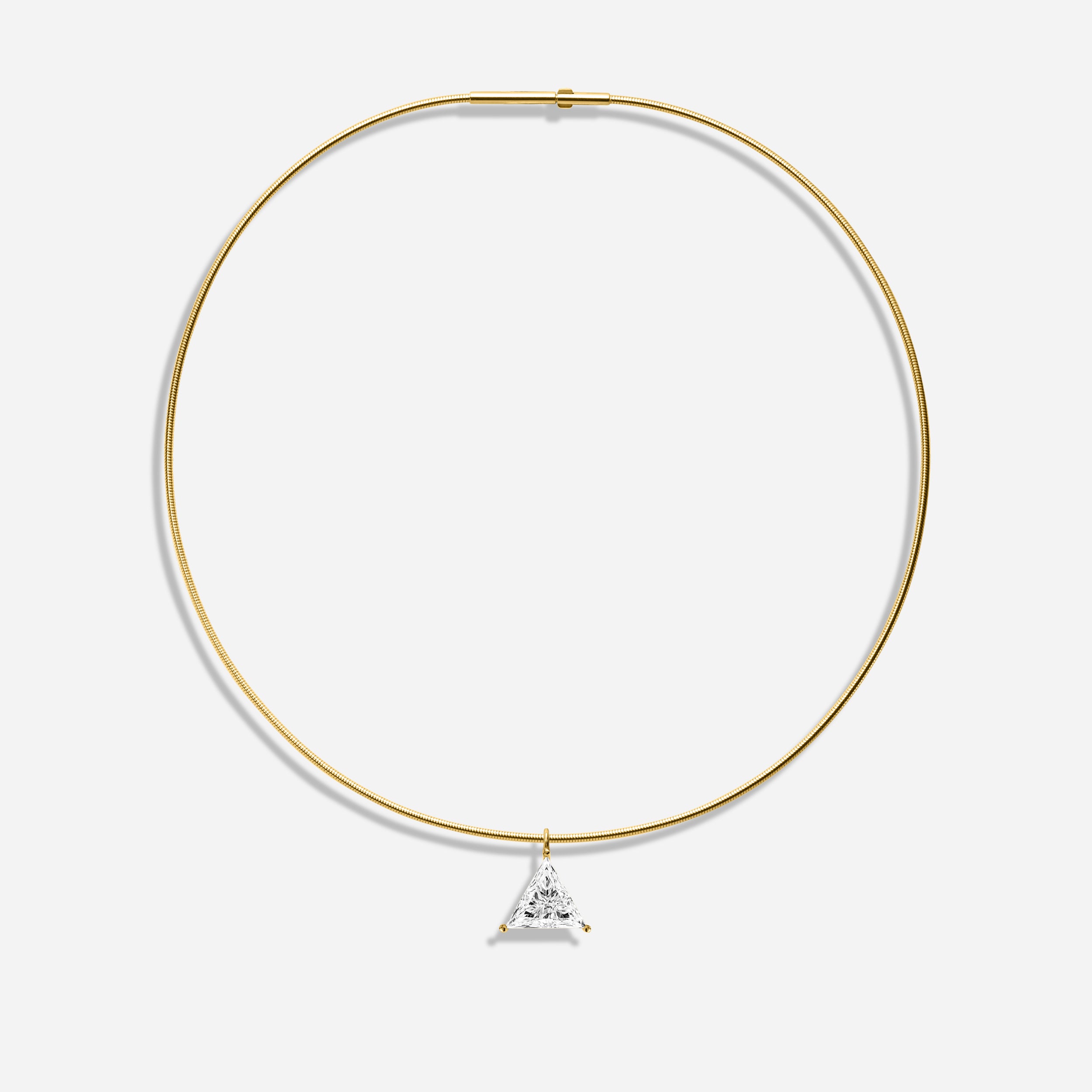 18k GOLD TRILLION CUT DIAMOND