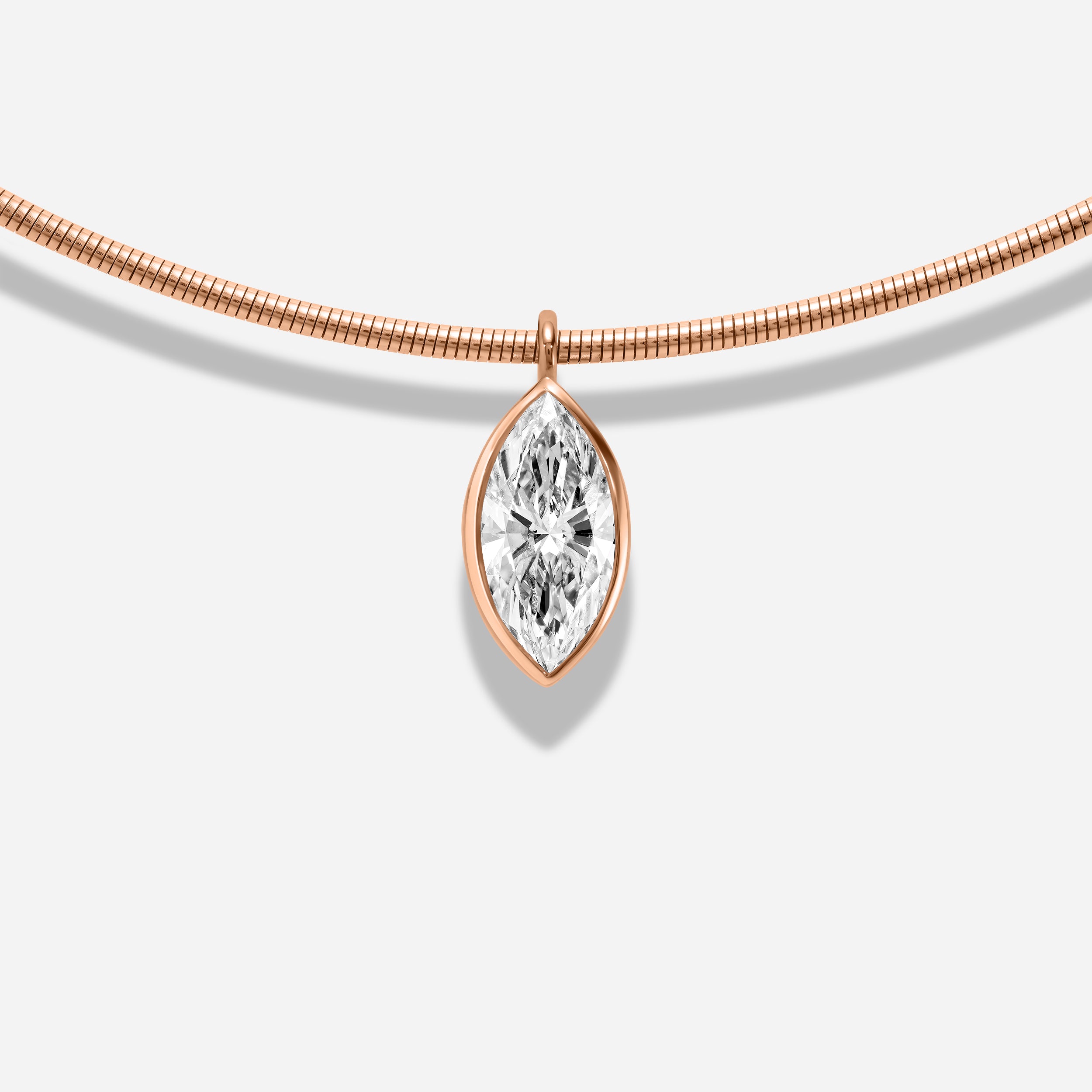 18k GOLD MARQUISE BEZEL DIAMOND