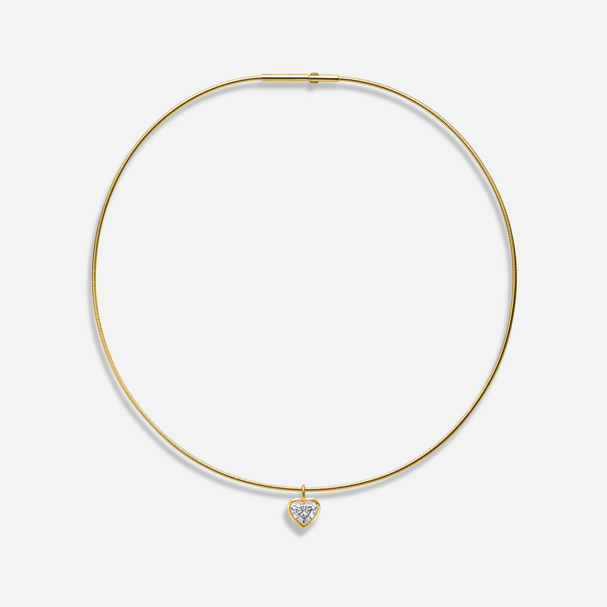 18K GOLD HEART-SHAPED BEZEL DIAMOND