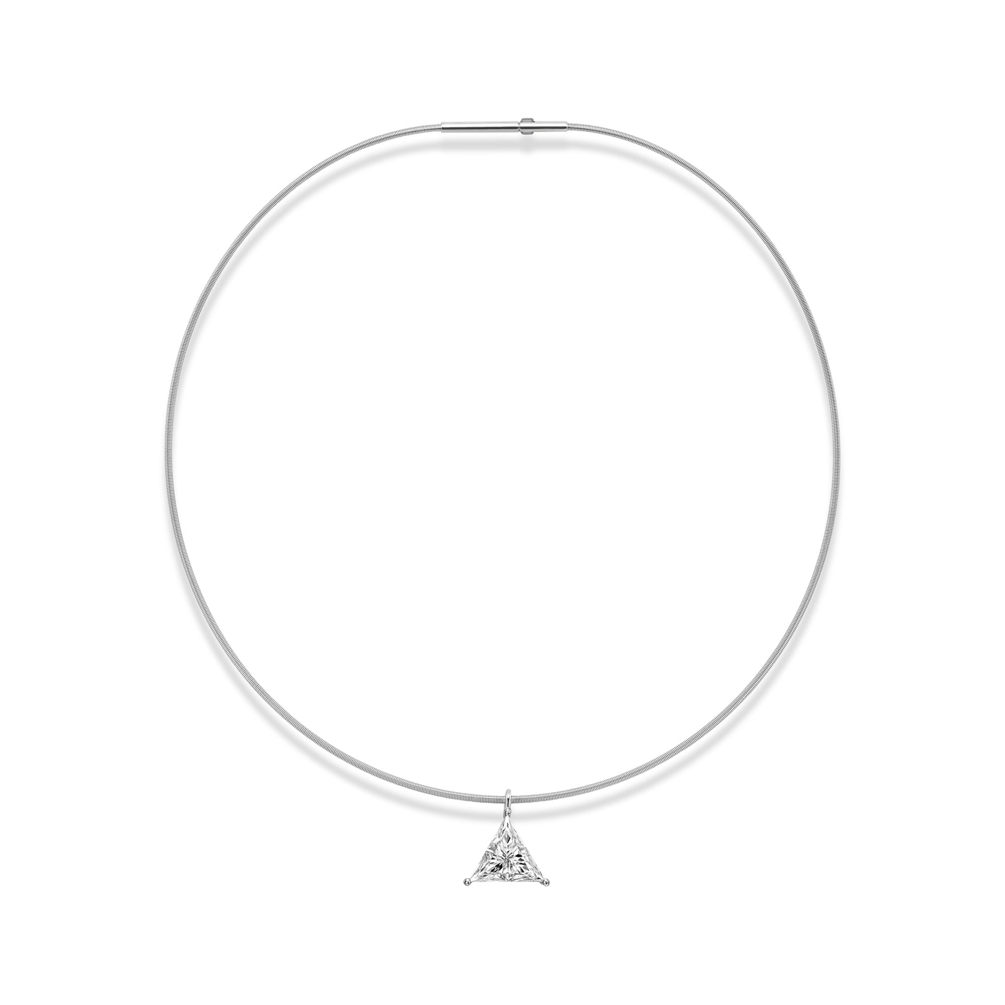 18k GOLD TRILLION CUT DIAMOND